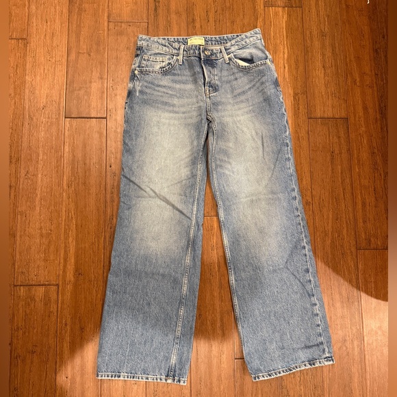 Free People We the Free Tennessee Low Rise Jeans, size 28 - Picture 4 of 9